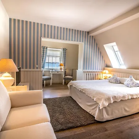 Strandhotel ホテル 4*