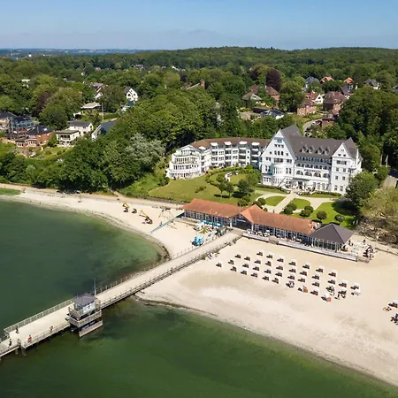 Отель Strandhotel Глюксбург