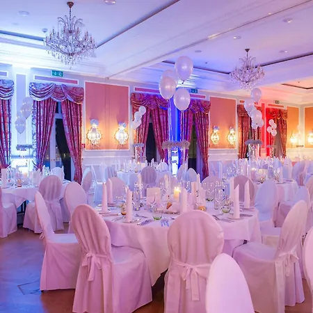 Szálloda Strandhotel 4*