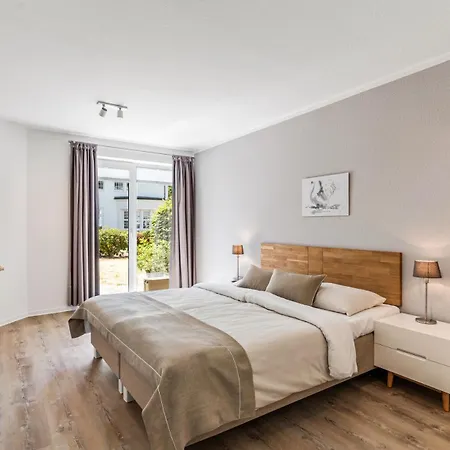 格吕克斯堡斯滕德酒店 酒店 4*