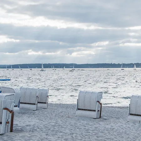 Strandhotel Глюксбург