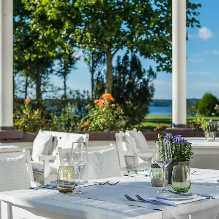 Strandhotel 4* Глюксбург